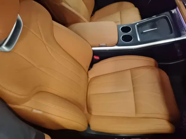 Xpeng G9 — Фото автомобиля 24