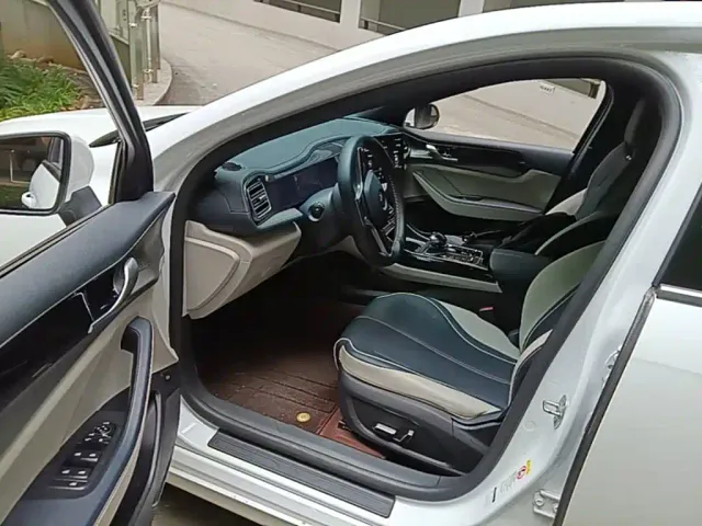 BYD Qin PLUS — Фото автомобиля 15
