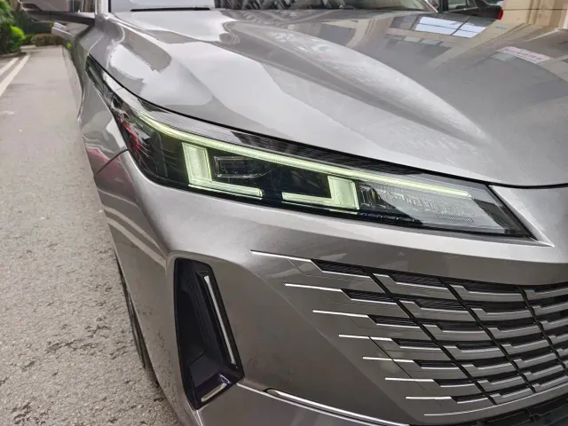 Changan Lamore — Фото автомобиля 15
