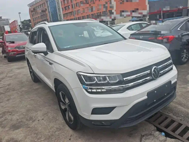 Volkswagen Tharu — Фото автомобиля 3