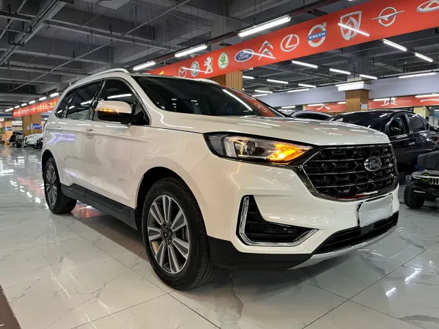 Ford Edge — Фото автомобиля 6