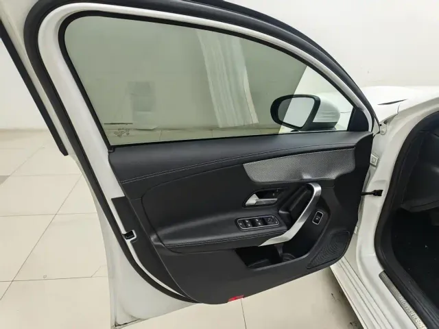 Mercedes-Benz A-Class — Фото автомобиля 13