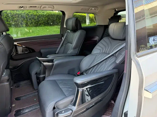 GAC Trumpchi M8 — Фото автомобиля 12