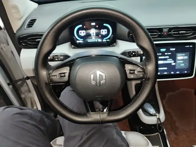 Leapmotor T03 — Фото автомобиля 10
