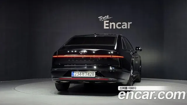 Hyundai Grandeur — Фото автомобиля 2