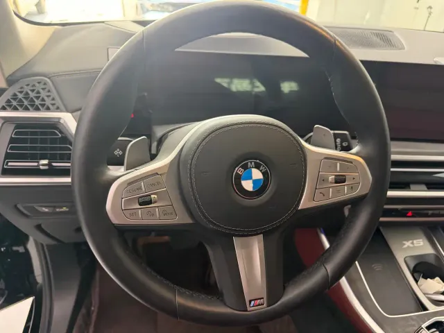 BMW X5 — Фото автомобиля 9