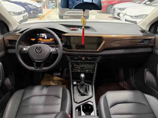 Volkswagen Tharu — Фото автомобиля 7