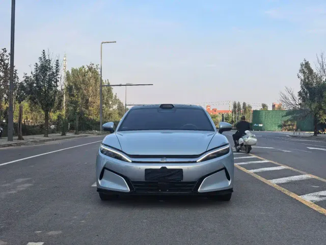 BYD Han L — Фото автомобиля 2