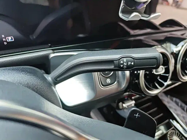 Mercedes-Benz GLB-Class — Фото автомобиля 10