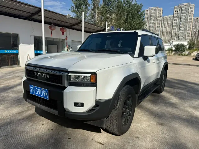 Фотография автомобиля — Toyota Prado