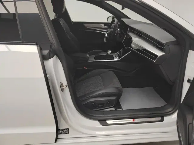 Audi A7L — Фото автомобиля 13