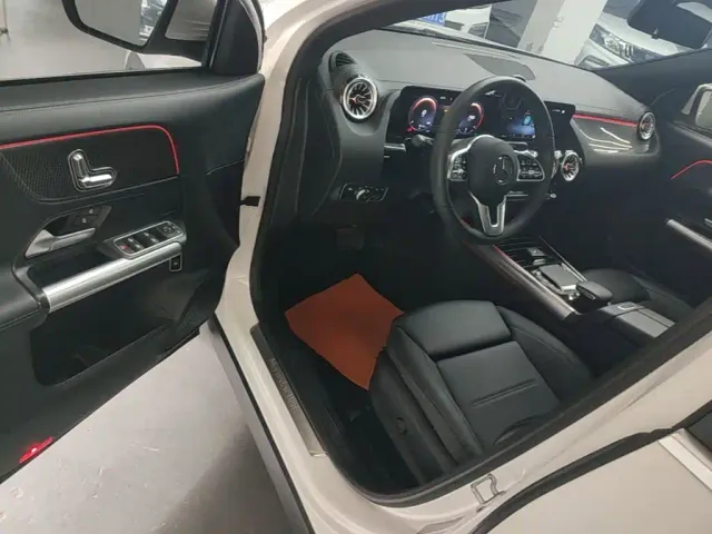 Mercedes-Benz GLA-Class — Фото автомобиля 15