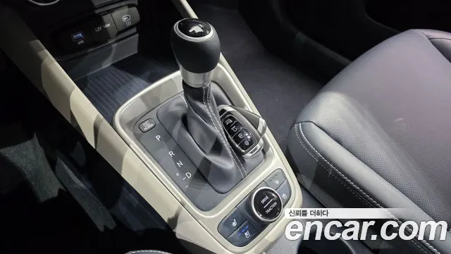 Hyundai Venue Venue 1.6 Premium — Фото автомобиля 9