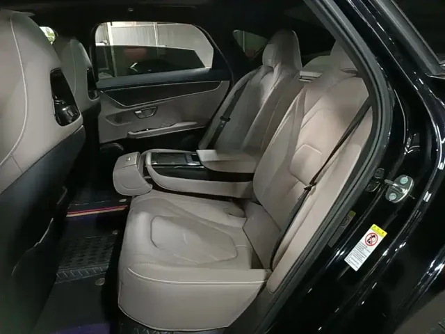 BYD Han — Фото автомобиля 16
