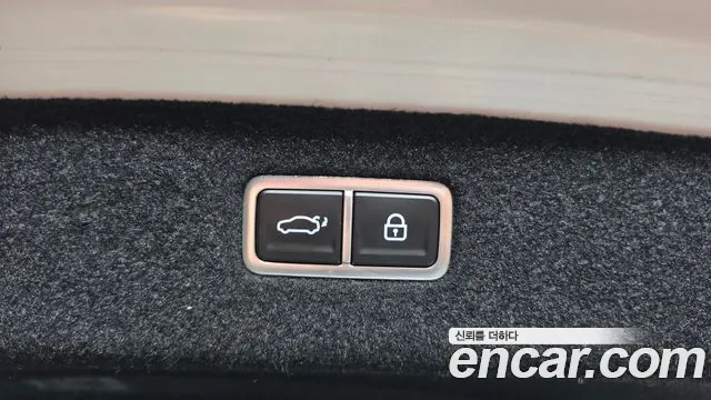 Genesis G90 Бензин 3.5 турбо AWD — Фото автомобиля 17