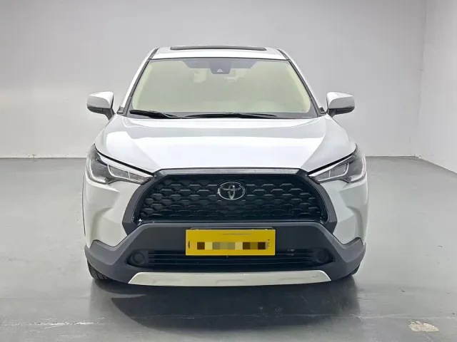 Toyota Corolla Cross — Фото автомобиля 2