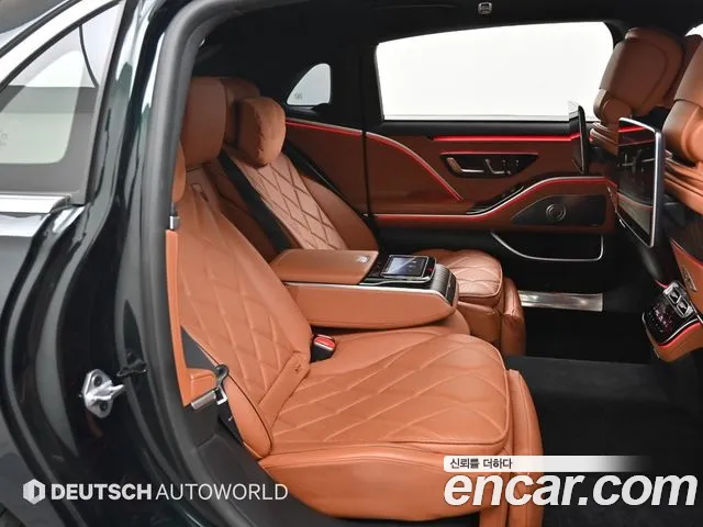 Mercedes-Benz S-Class — Фото автомобиля 12