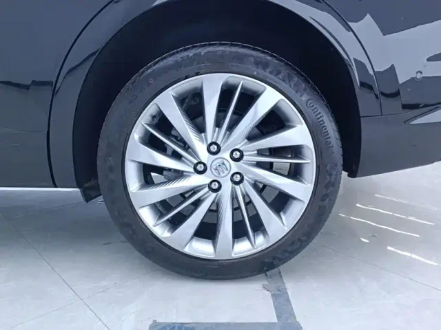 Buick Envision Plus — Фото автомобиля 6
