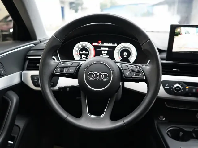 Audi A4L — Фото автомобиля 14