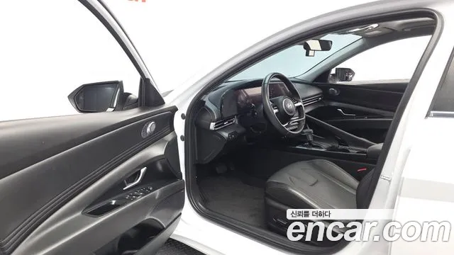 Hyundai Avante CN7 — Фото автомобиля 15