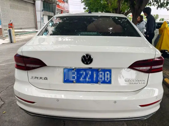 Фотография автомобиля — Volkswagen Lavida