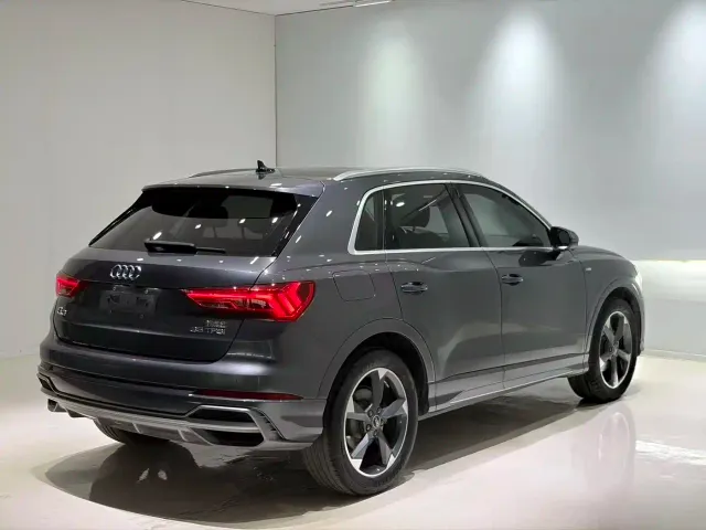 Audi Q3 — Фото автомобиля 6