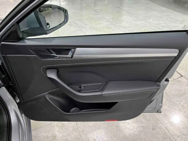 Skoda Superb — Фото автомобиля 17