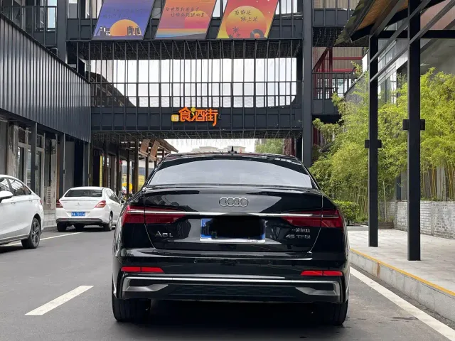 Audi A6L — Фото автомобиля 5
