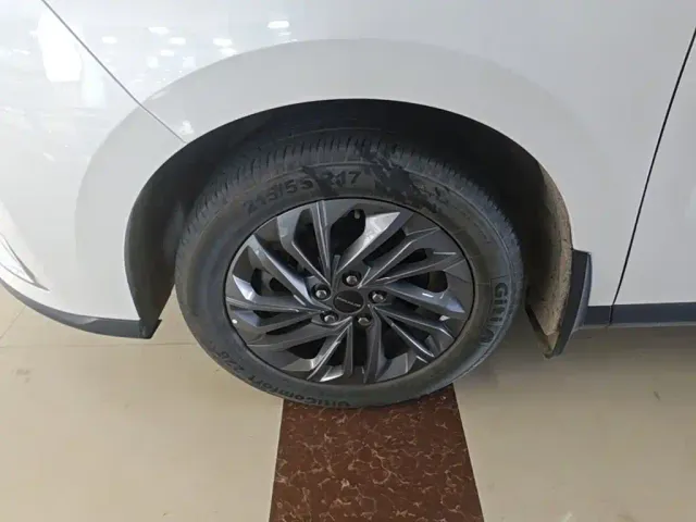 Maxus G50 — Фото автомобиля 22