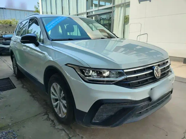 Volkswagen Tiguan L — Фото автомобиля 3
