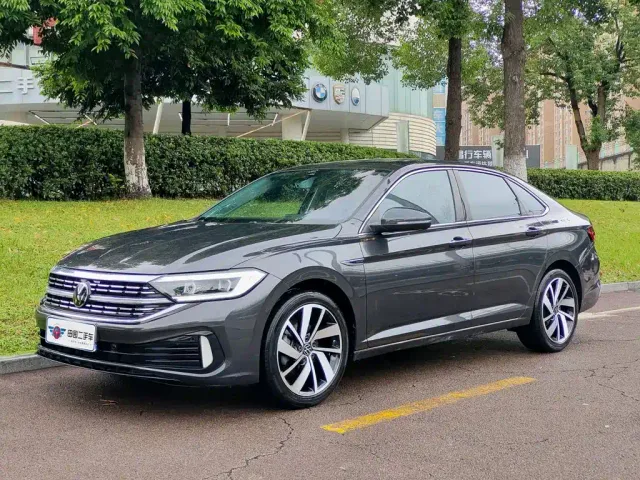 Фотография автомобиля — Volkswagen Sagitar