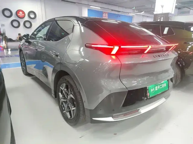 Lynk & Co Z20 — Фото автомобиля 4