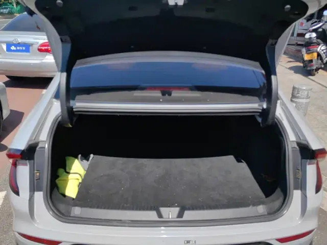 Wuling Starlight — Фото автомобиля 4