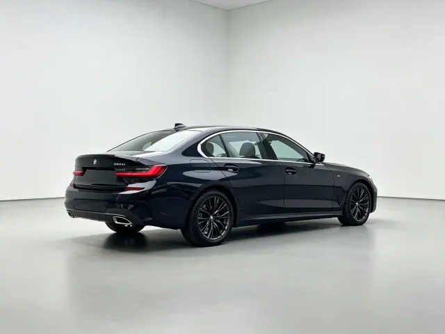 BMW 3 Series — Фото автомобиля 9