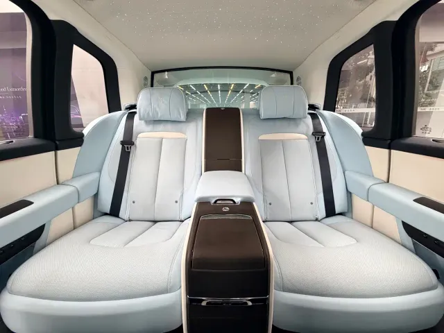 Rolls-Royce Cullinan — Фото автомобиля 8