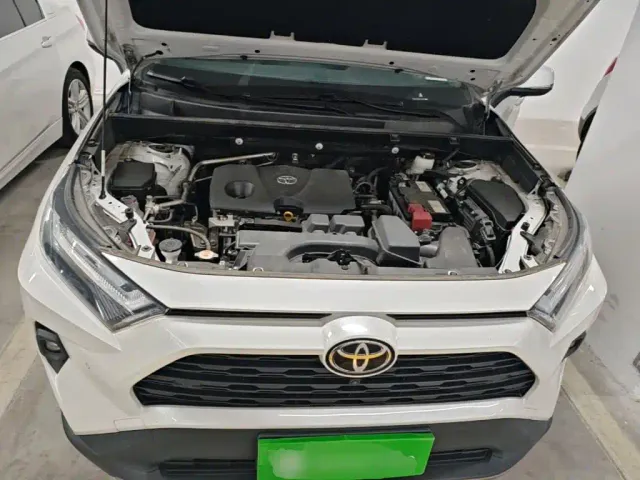Toyota RAV4 — Фото автомобиля 19