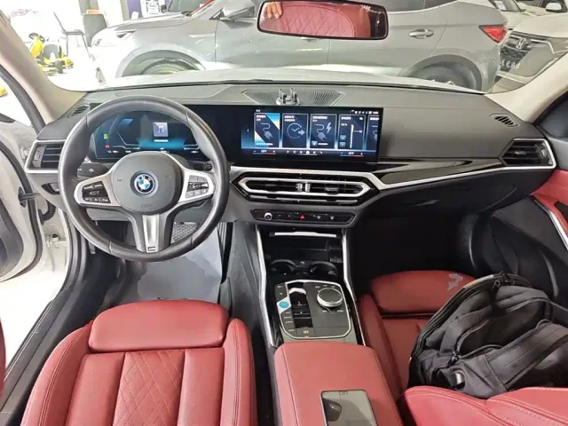 BMW i3 — Фото автомобиля 9
