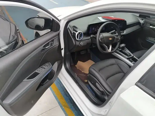 Chevrolet Monza — Фото автомобиля 15