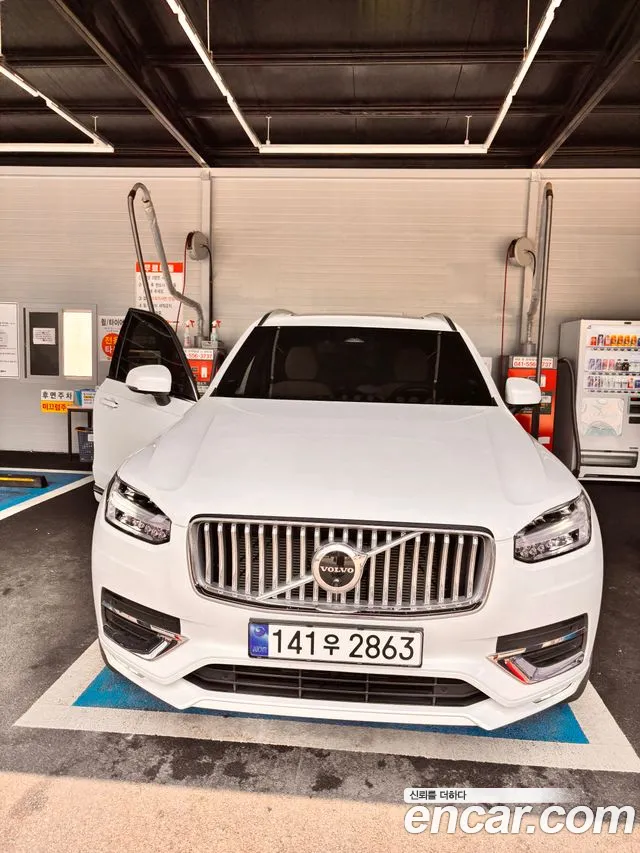 Volvo XC90 Generation 2 — Фото автомобиля 3