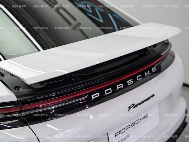 Porsche Panamera — Фото автомобиля 13