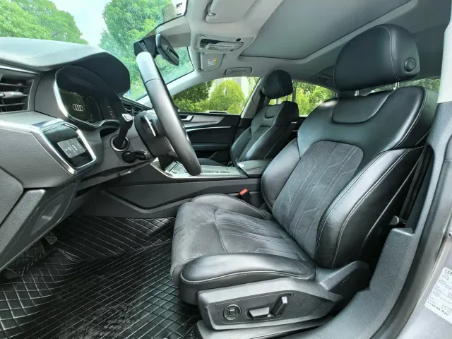 Audi A7L — Фото автомобиля 8