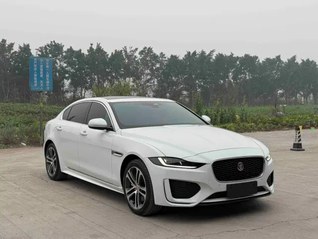 Jaguar XEL — Фото автомобиля 19