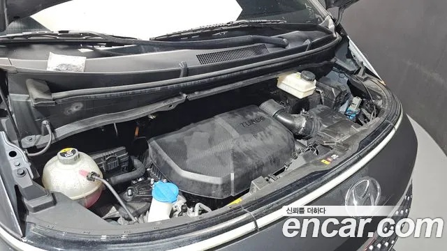 Hyundai Staria Staria Карго 5 мест — Фото автомобиля 2