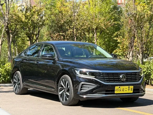 Volkswagen Passat — Фото автомобиля 3