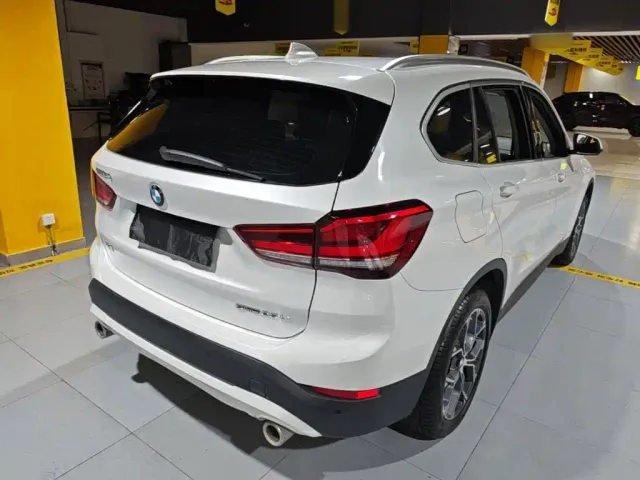 BMW X1 — Фото автомобиля 4