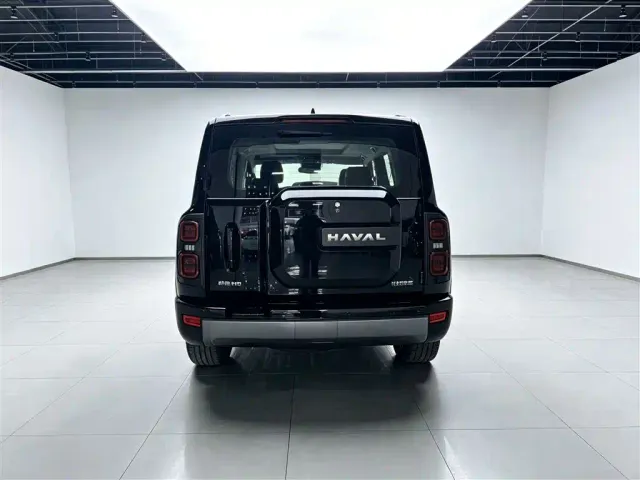 Haval H9 — Фото автомобиля 10