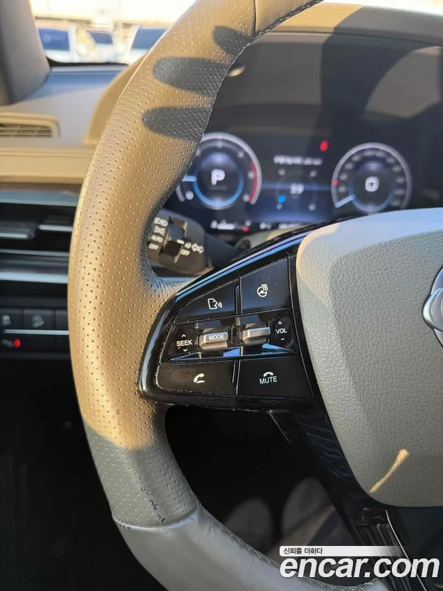 KG_Mobility_Ssangyong Rexton — Фото автомобиля 14