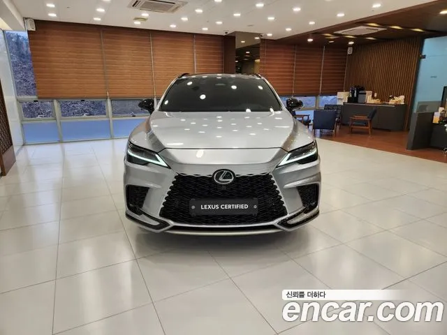 Lexus RX — Фото автомобиля 3