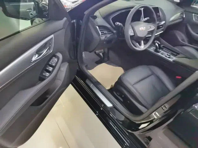 Cadillac CT5 — Фото автомобиля 15