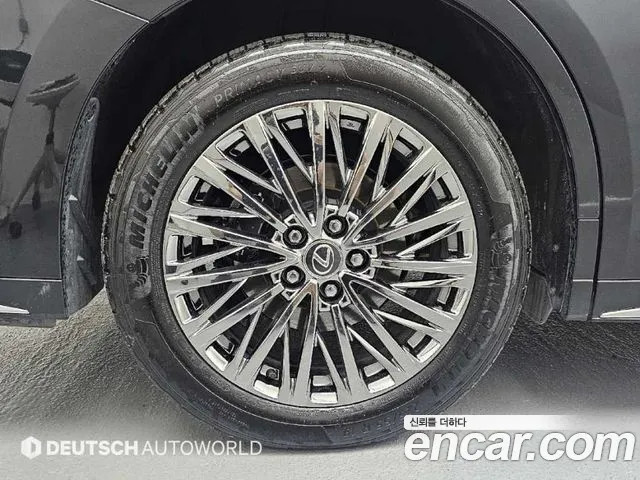 Lexus LM — Фото автомобиля 5